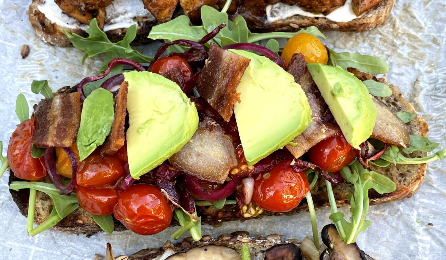 avocado-almond-tartines-recipe