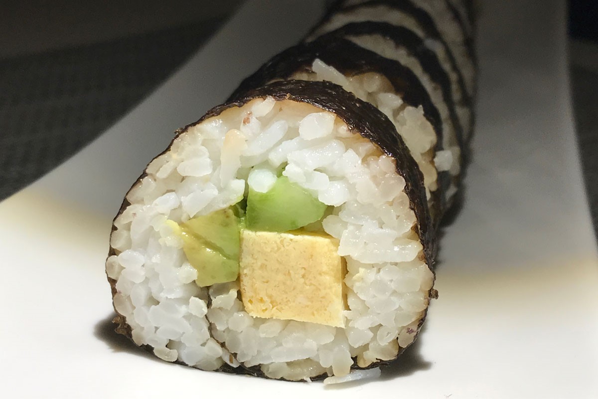 avocado-cucumber-sushi-roll-recipe