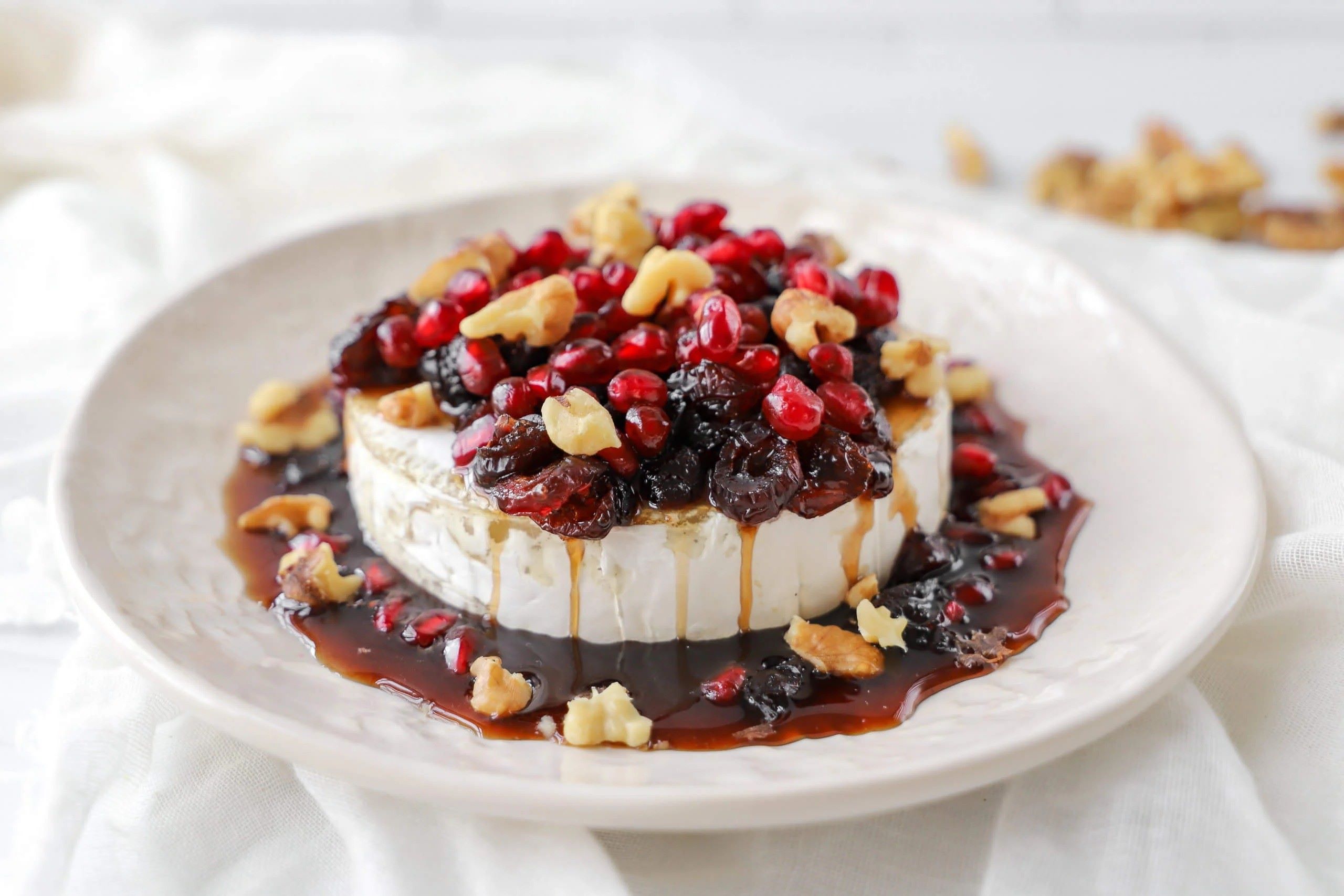 baked-brie-with-pomegranates