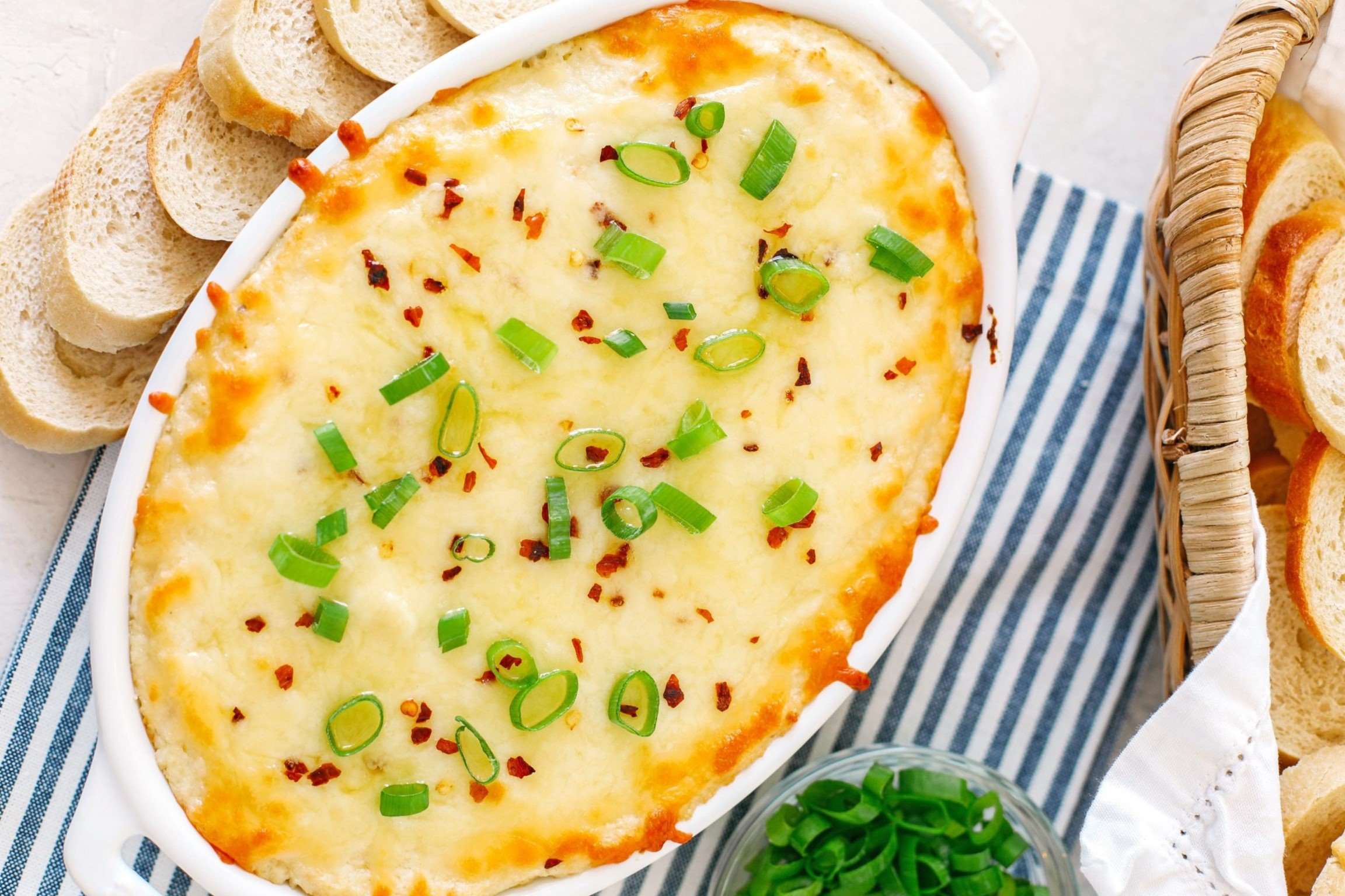 baked-cheesy-cauliflower-dip-recipe