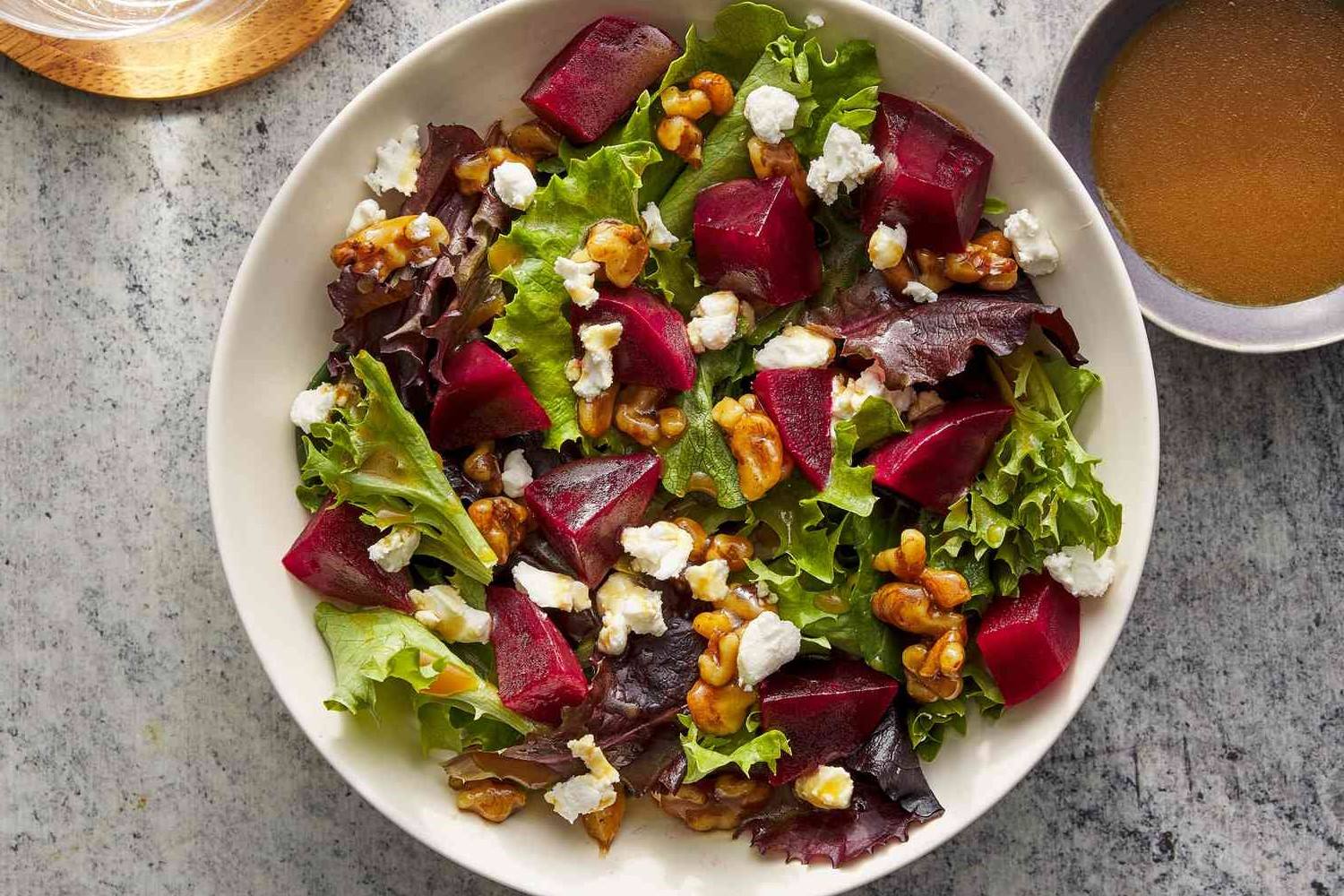 beet-salad-with-goat-cheese-and-balsamic