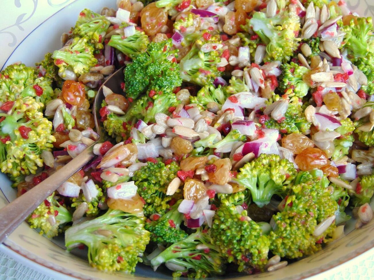 broccoli-slaw-delight