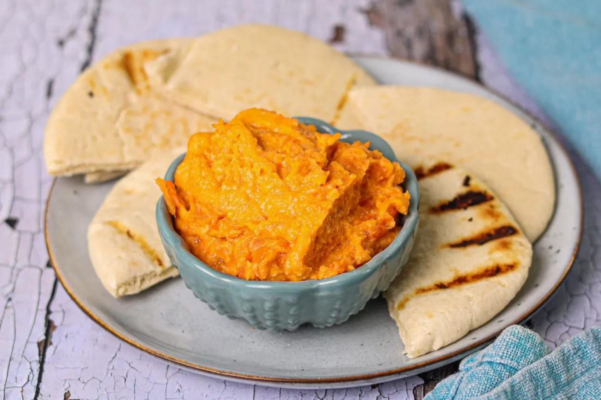 butternut-hummus-with-feta-pomegranates-recipe