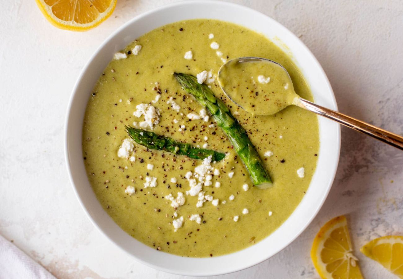 creamy-asparagus-soup