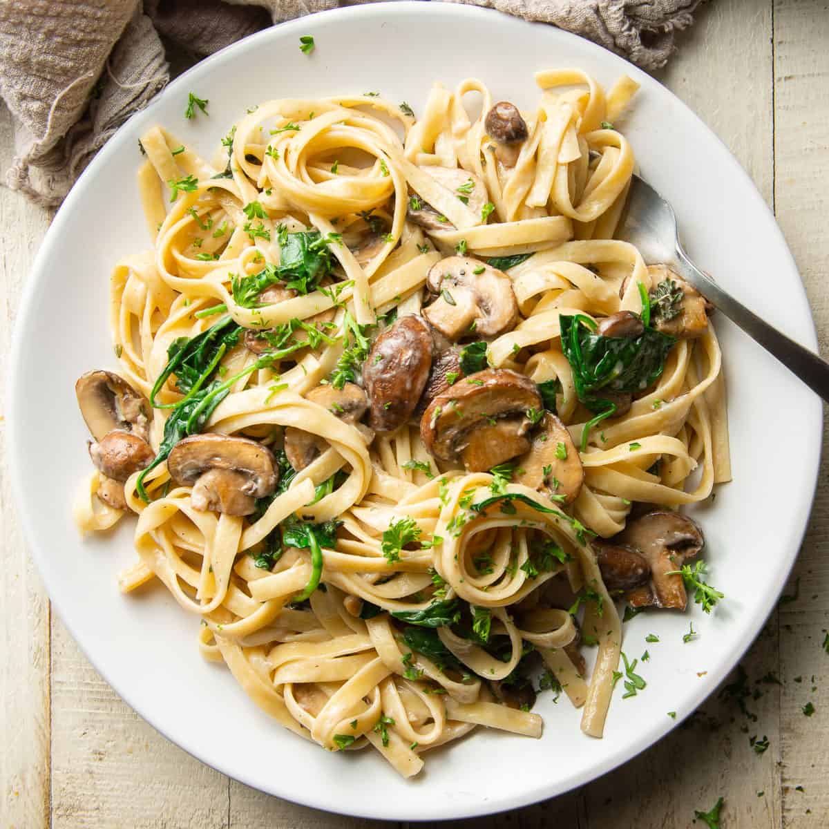 creamy-vegan-shiitake-and-kale-pasta-recipe