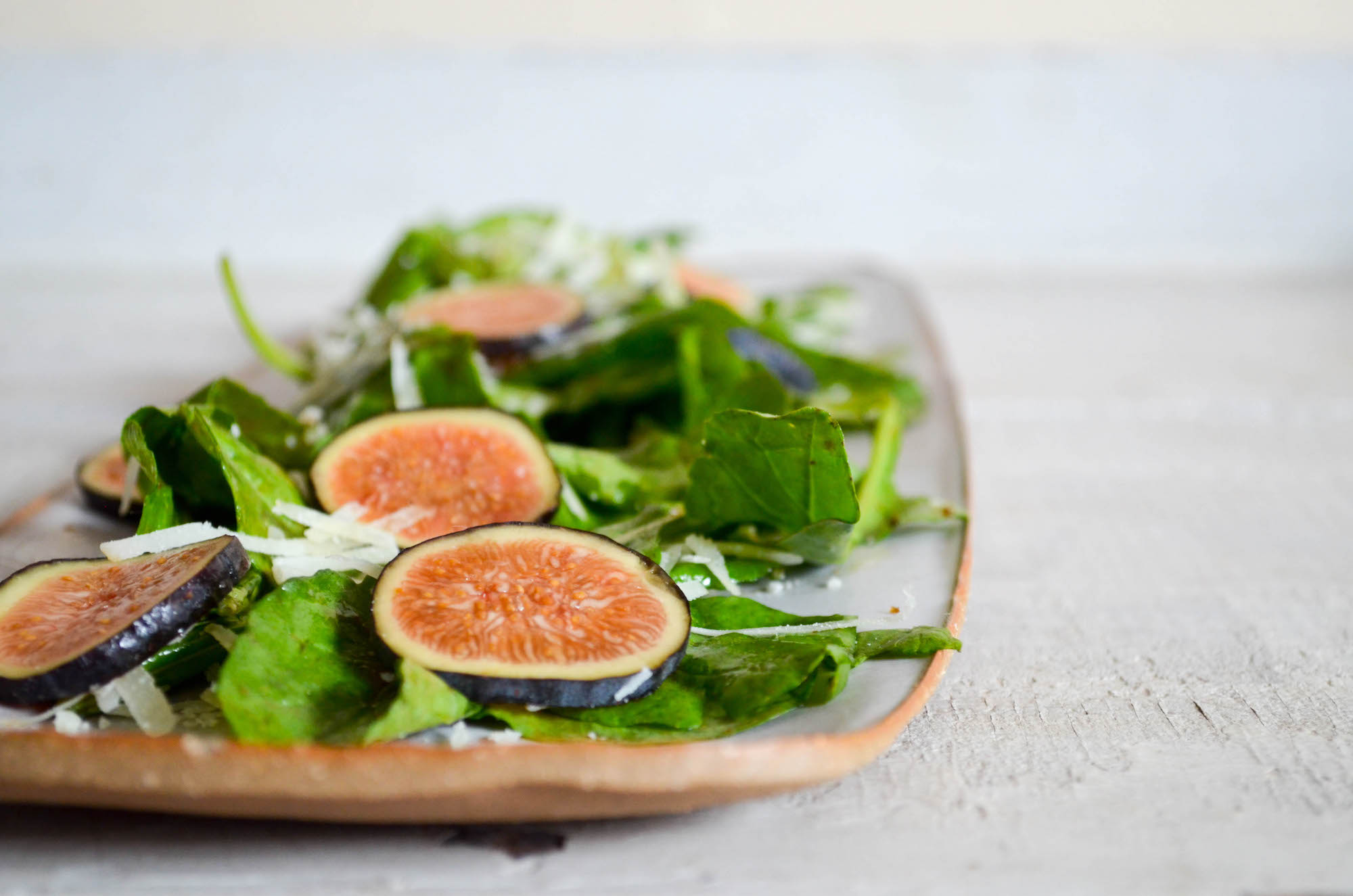 fig-arugula-salad-with-pistachio-pesto-recipe