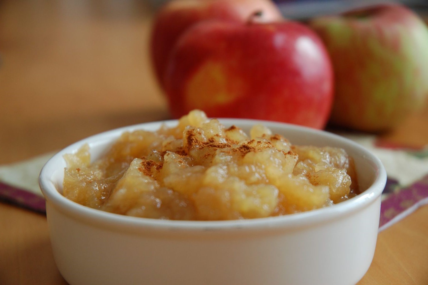 homemade-applesauce-recipe