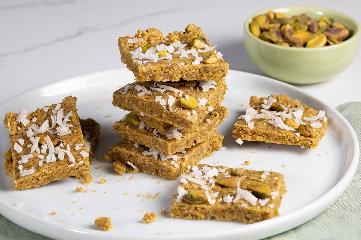 jessicas-pistachio-oat-squares-recipe