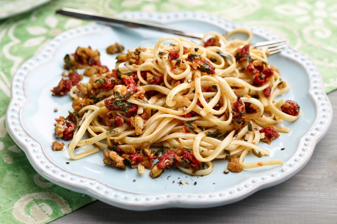 linguine-with-lemon-and-tomatoes-recipe