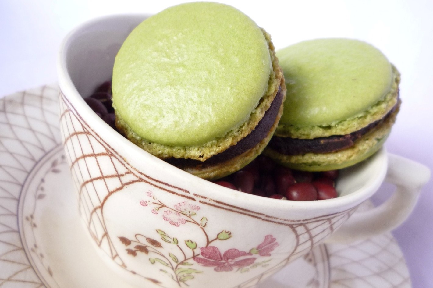 matcha-and-sweet-azuki-macarons-recipe