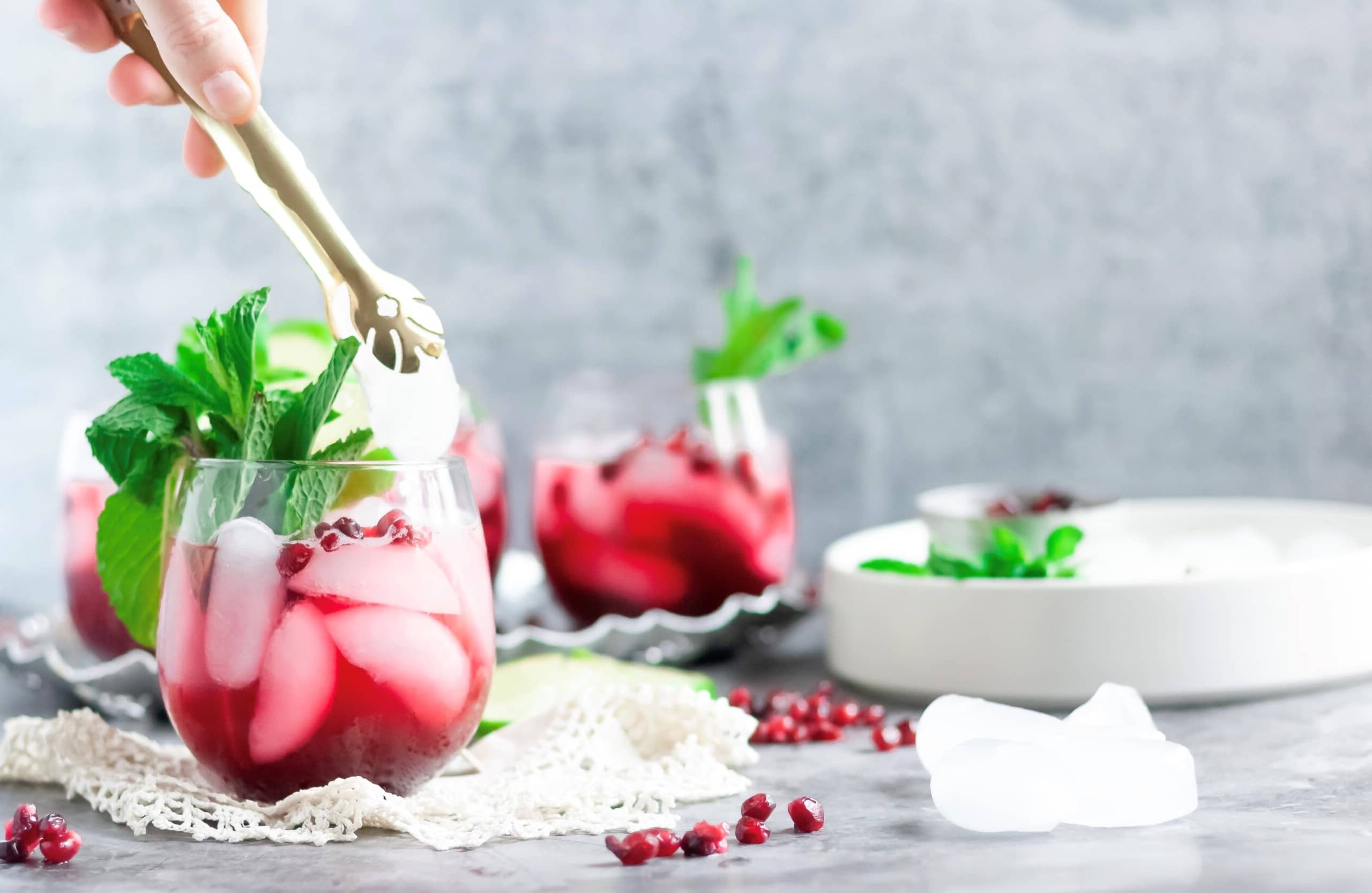 minty-pomegranate-spritzer-recipe