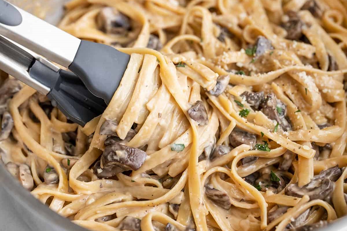 mushroom-pasta-delight