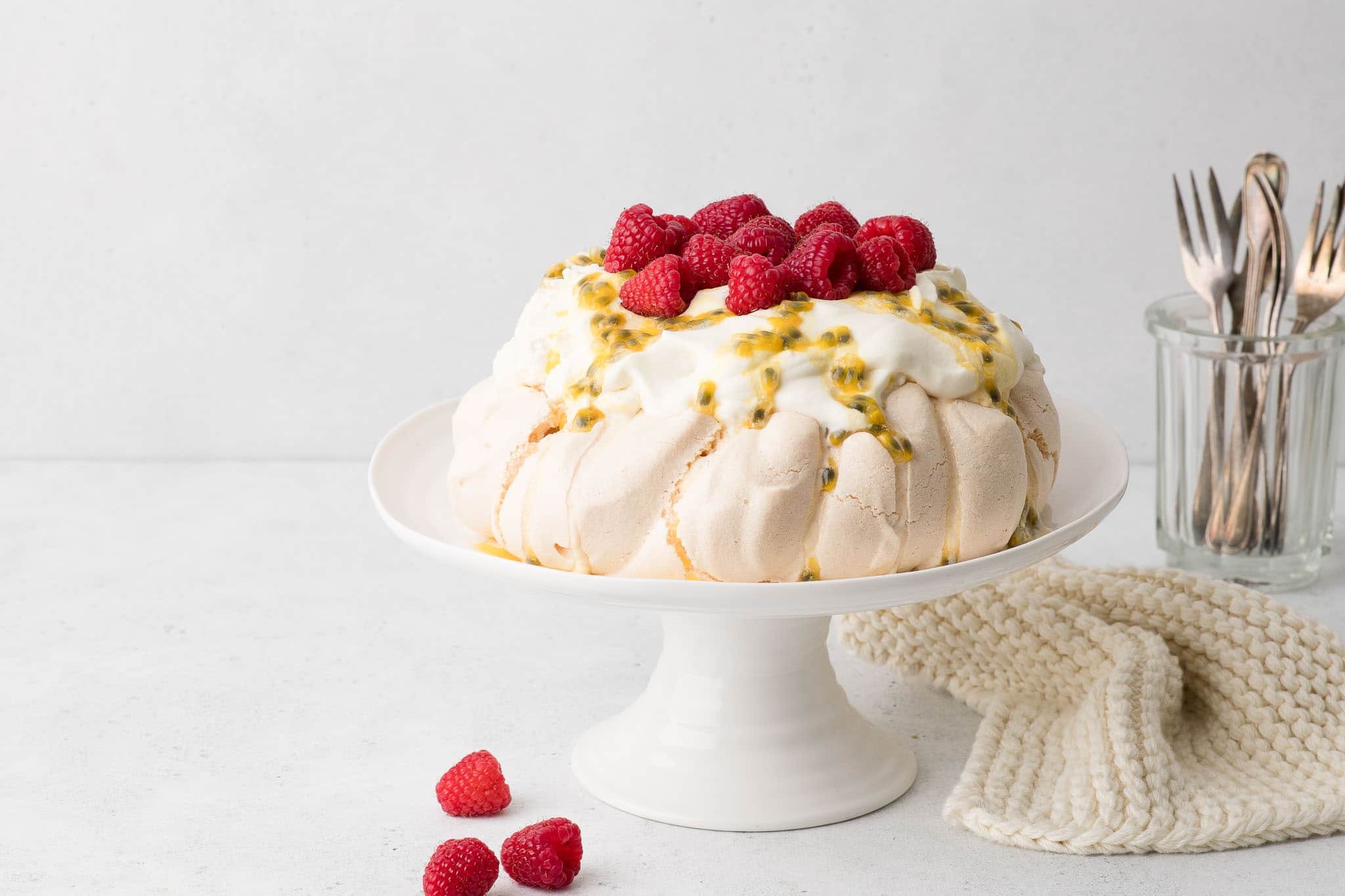 pavlovas-with-lemon-coconut-cream