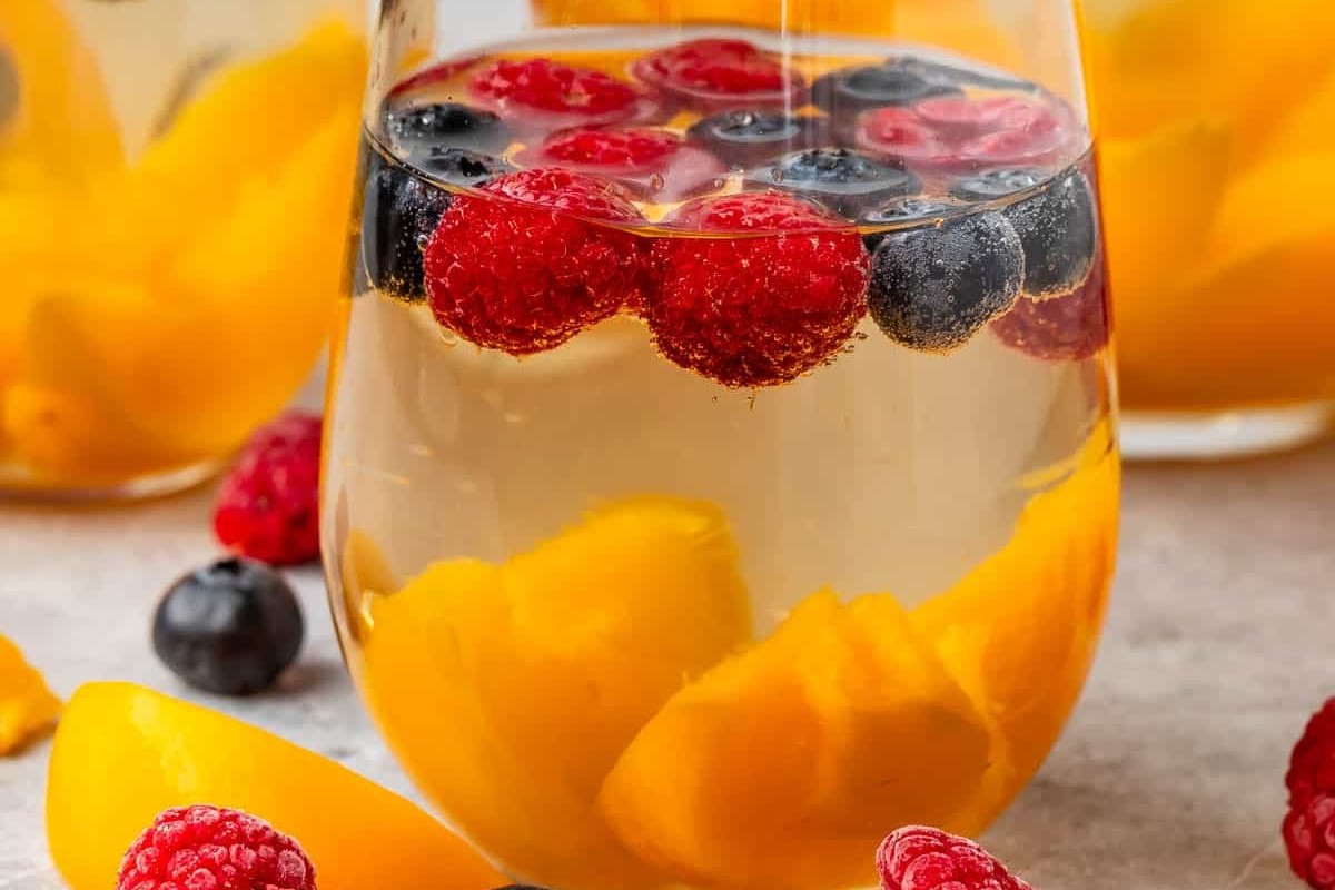 peach-sangria-delight