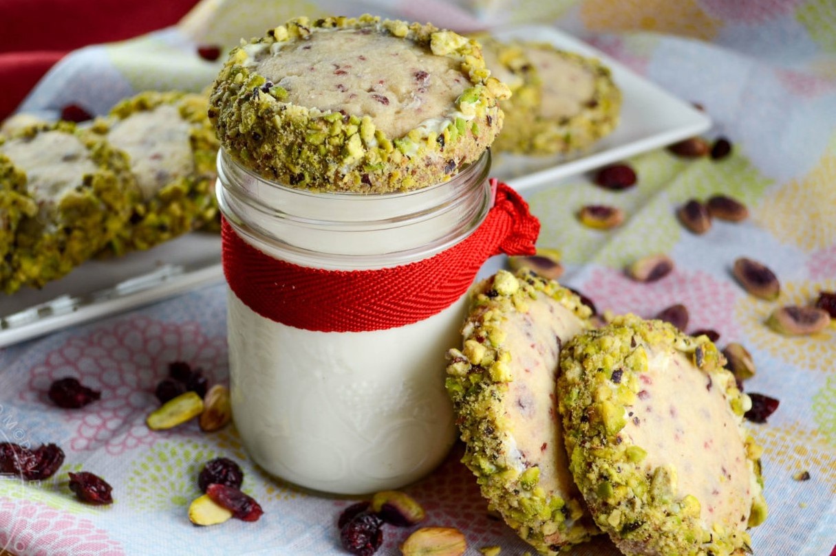 pistachio-cranberry-delight-cookies