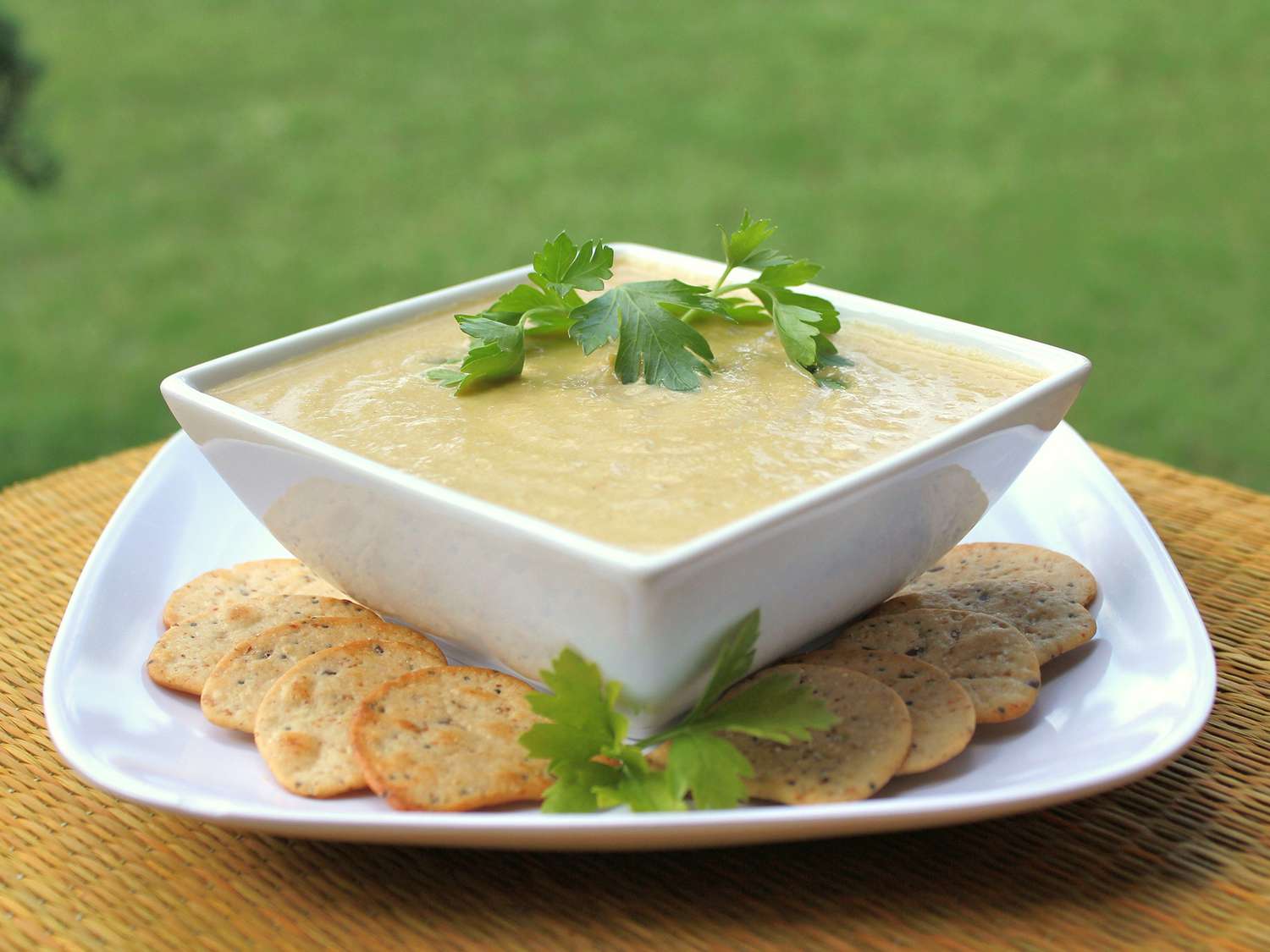 roasted-cauliflower-leek-soup-recipe