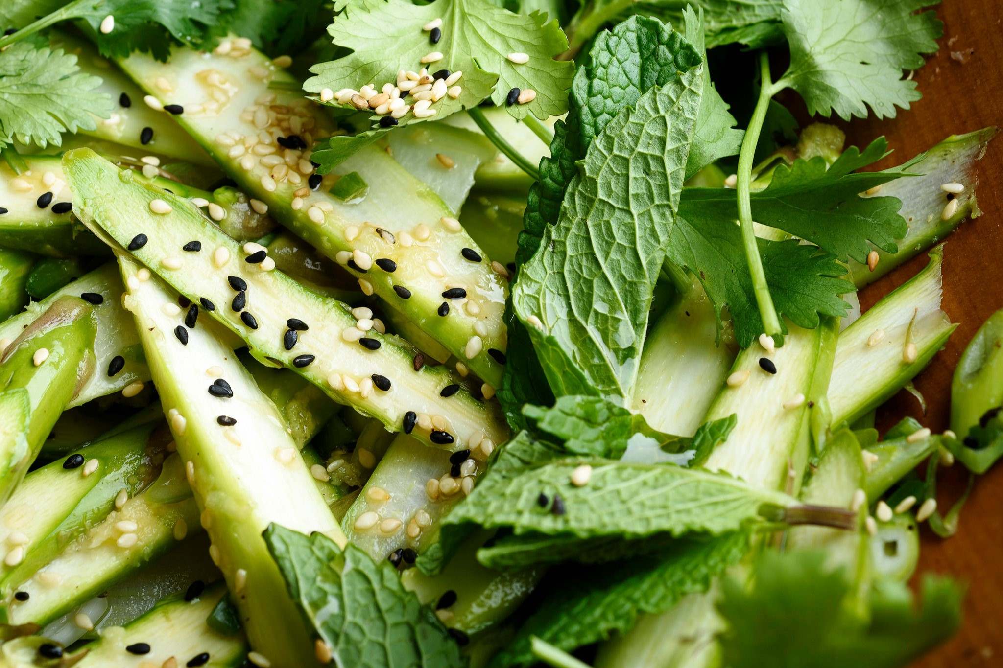 sesame-and-almond-asparagus-salad-recipe