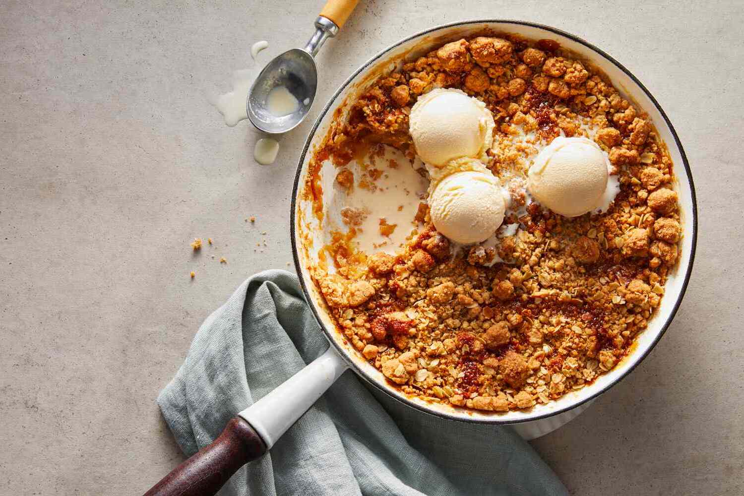 skillet-apple-crisp-recipe