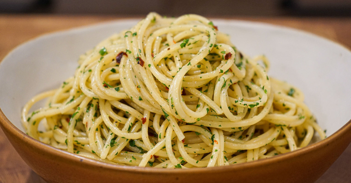 spaghetti-aglio-e-olio-recipe