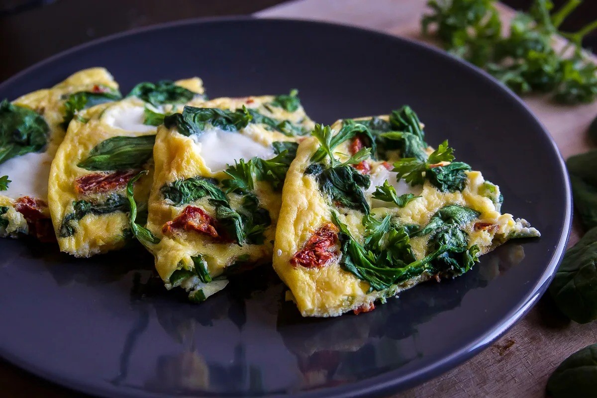 spinach-and-sun-dried-tomato-frittatas-recipe