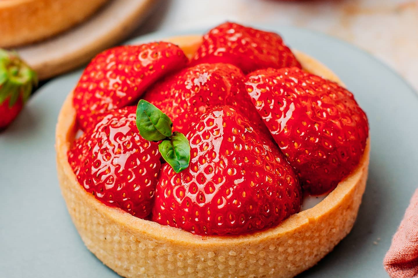 strawberry-tart-delight