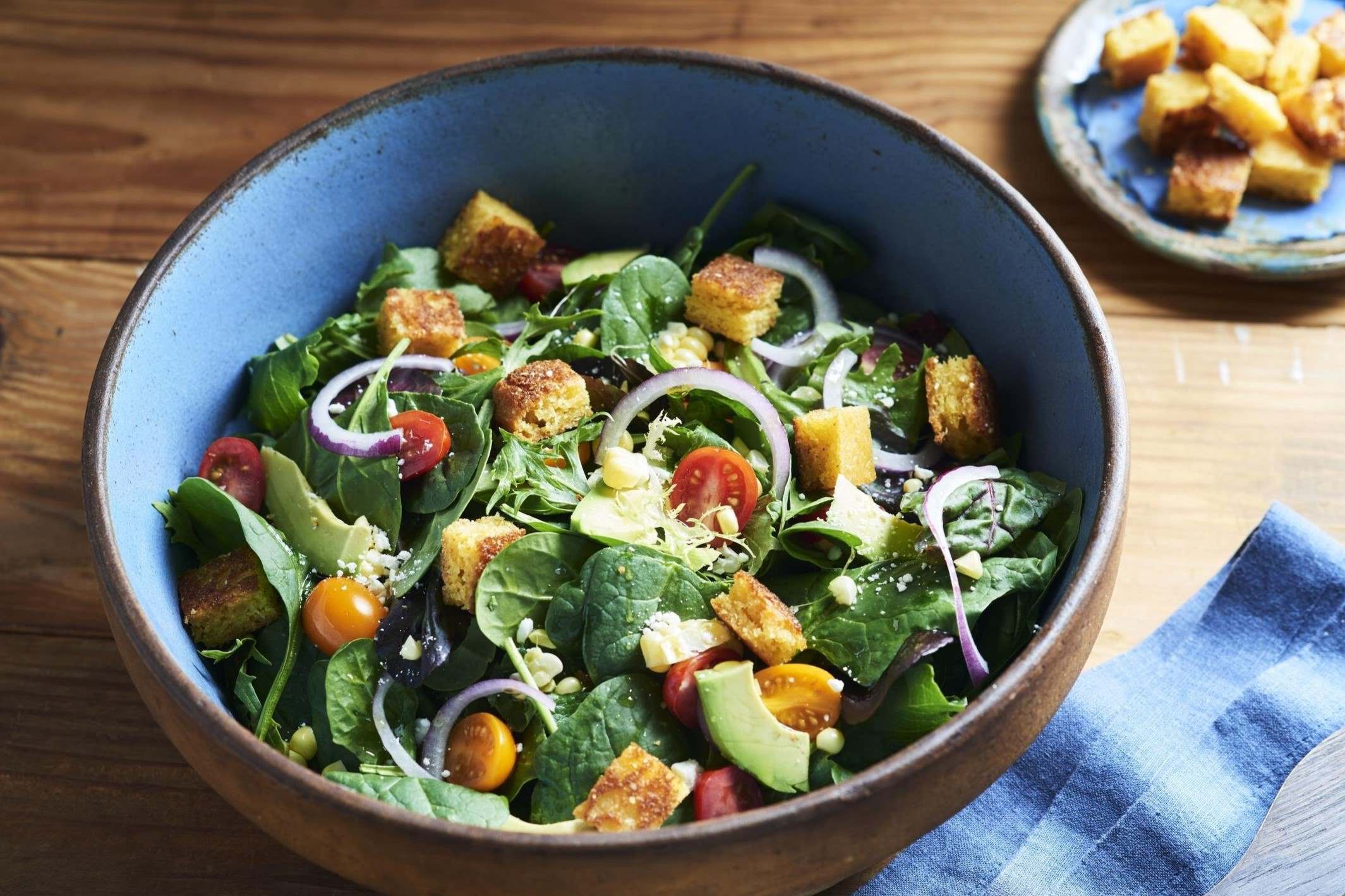 sweet-corn-and-arugula-panzanella-recipe