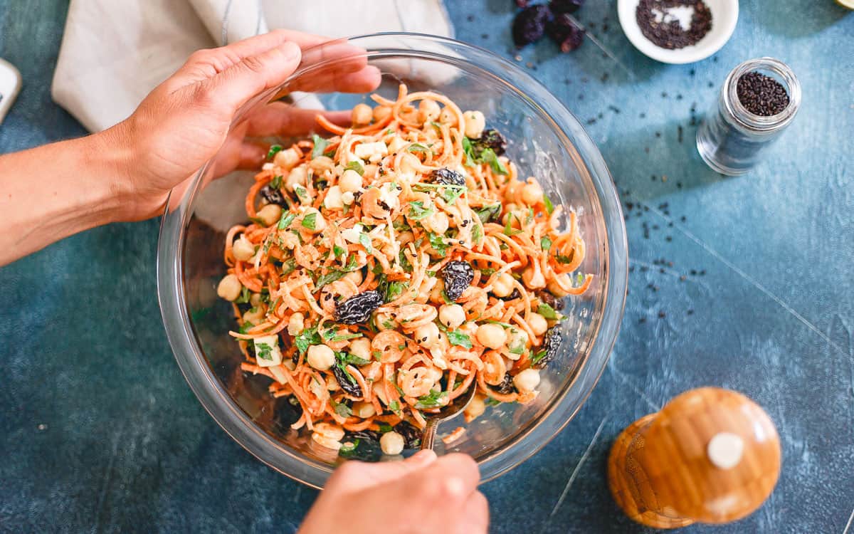 tahini-noodle-salad-with-carrots-chickpeas-recipe