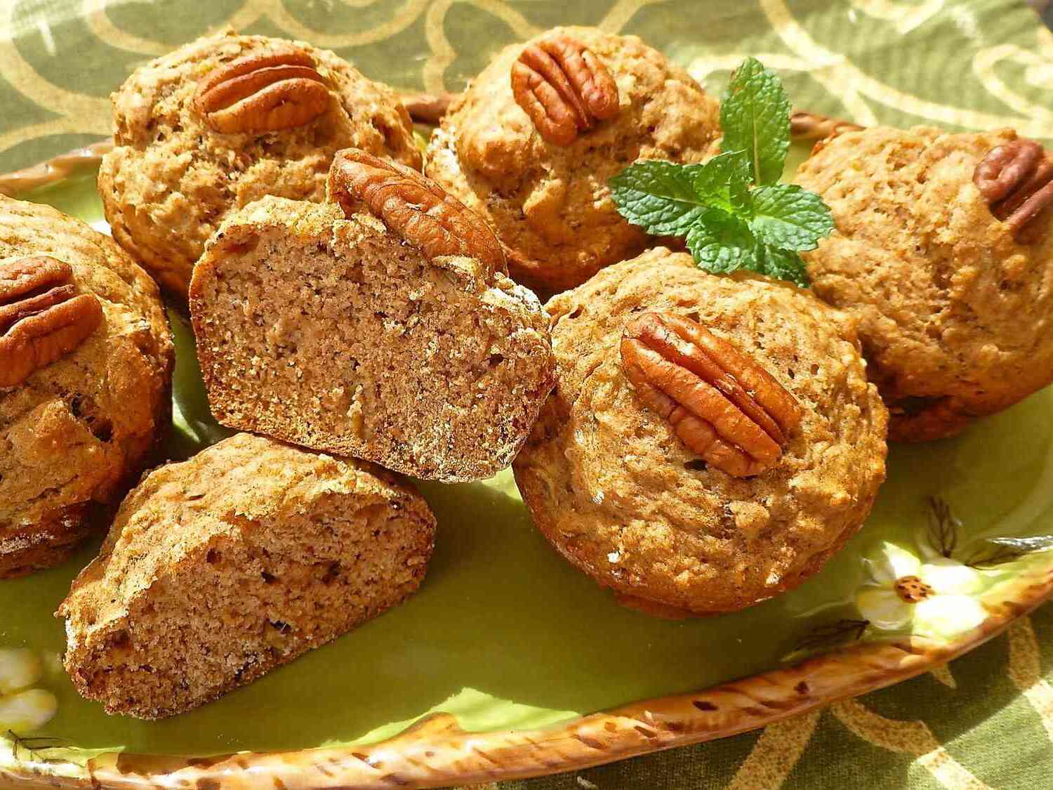 banana-nut-muffins-recipe