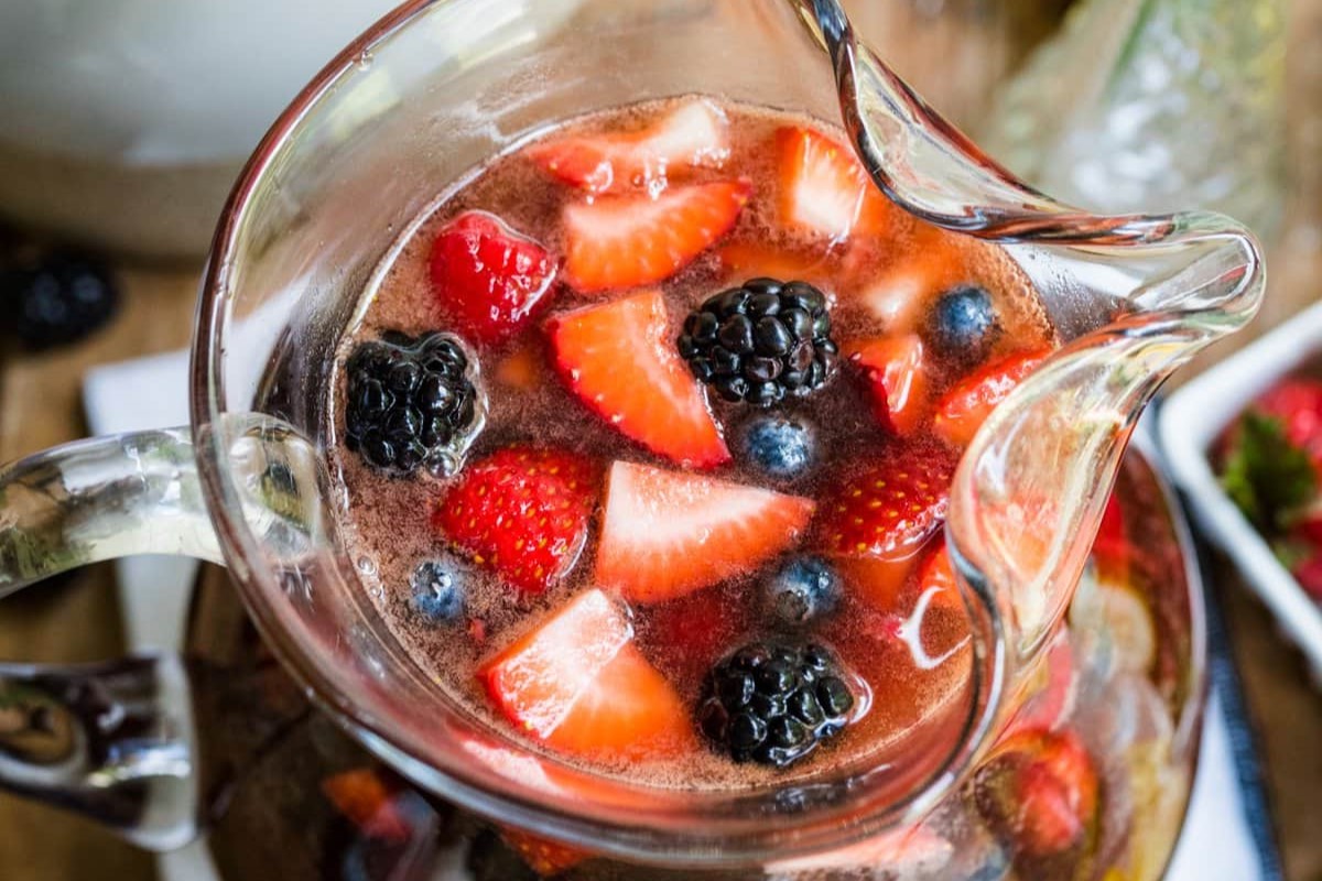 berry-sangria-recipe