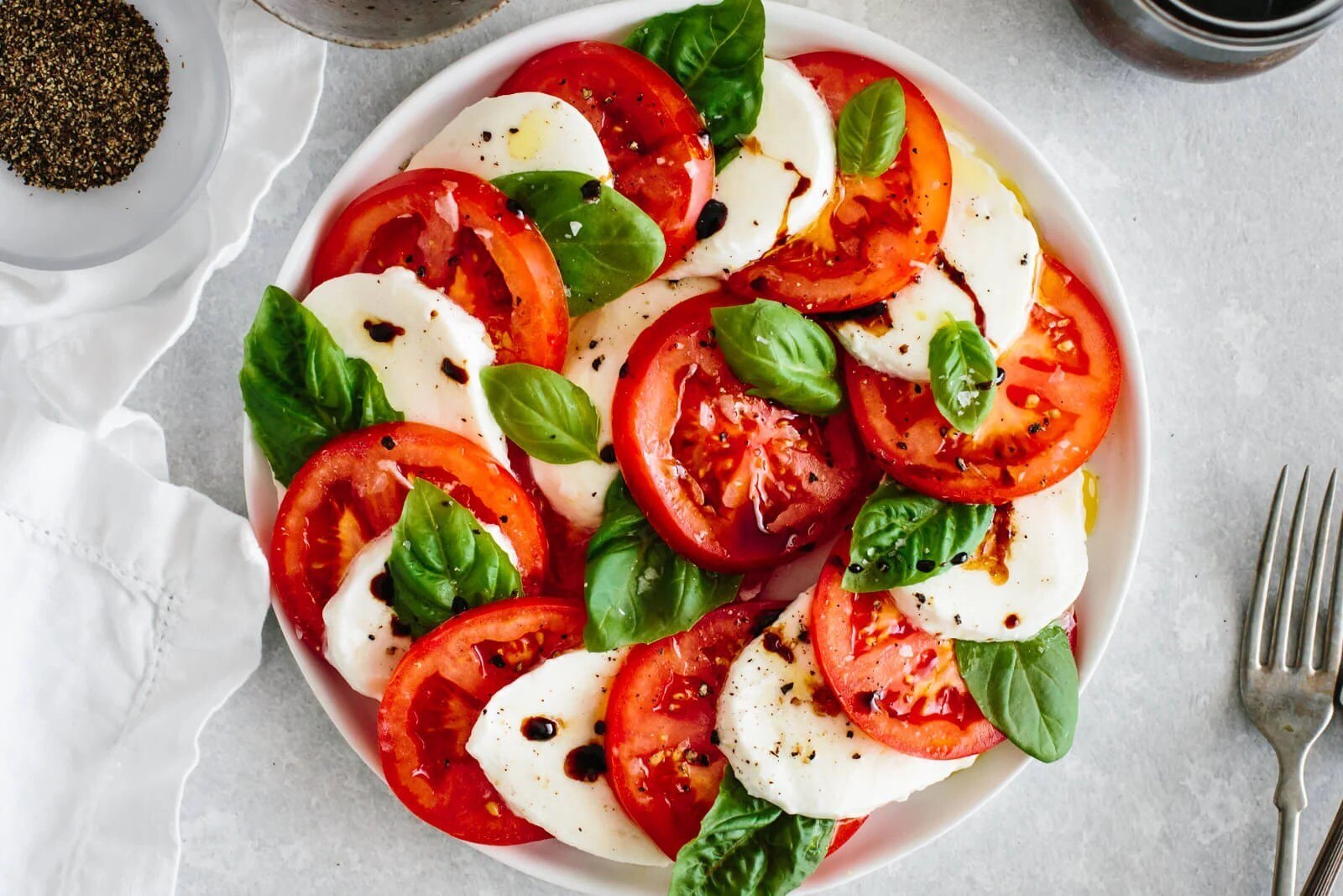 Caprese Salad Recipe | LynneCurry