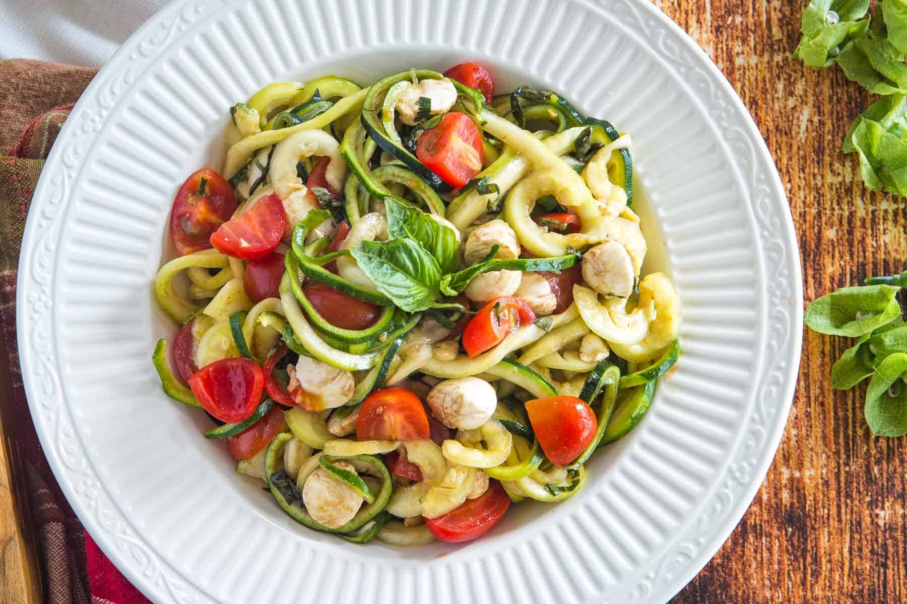 caprese-zoodle-salad-recipe