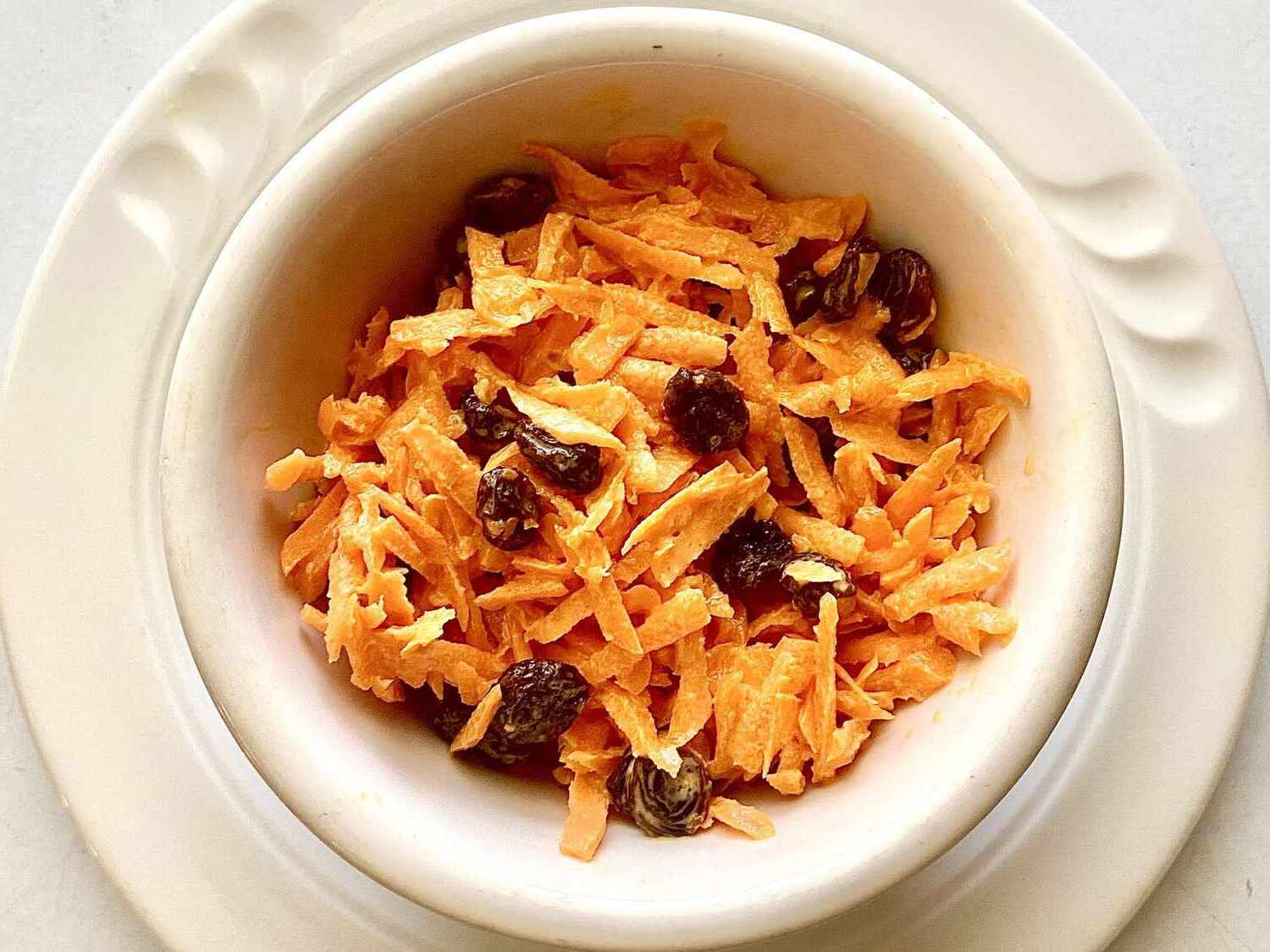 Carrot Raisin Salad Recipe | LynneCurry