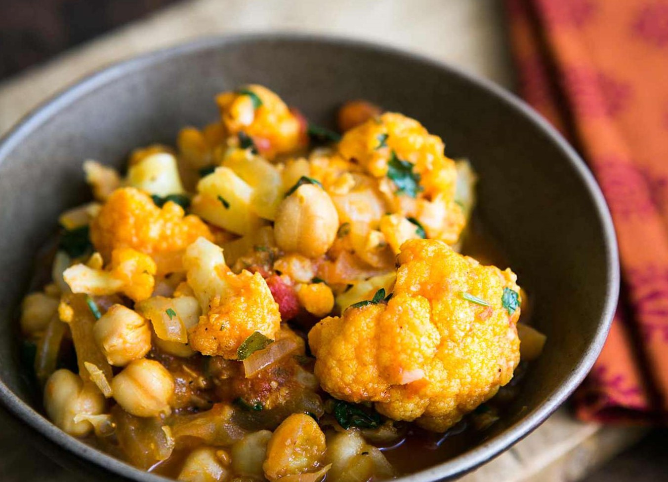 cauliflower-chickpea-curry-recipe