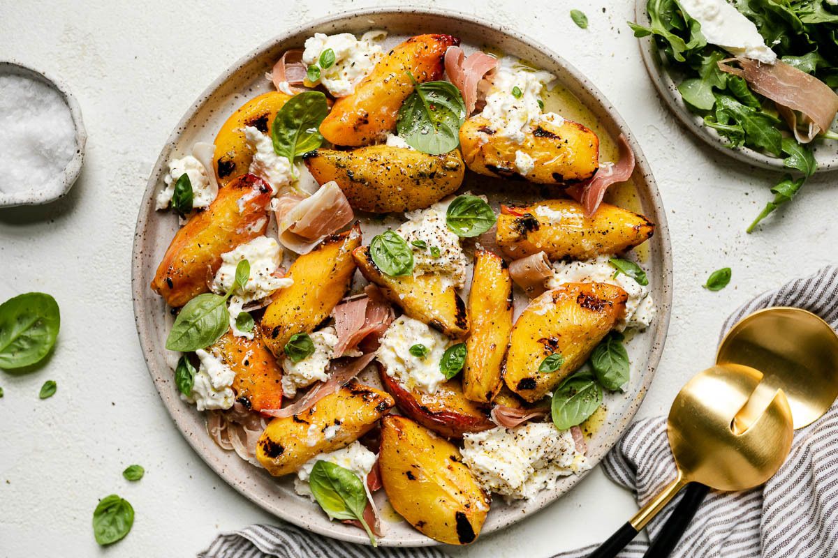 grilled-peach-burrata-salad-recipe