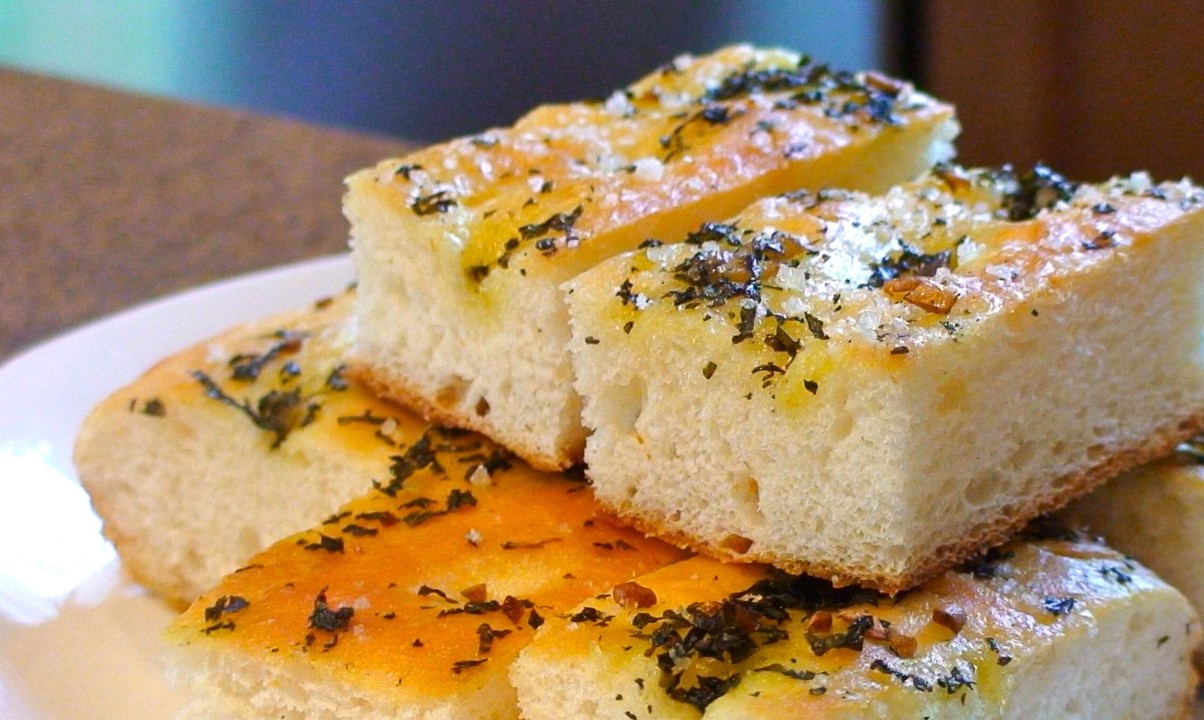 herb-and-garlic-focaccia-recipe