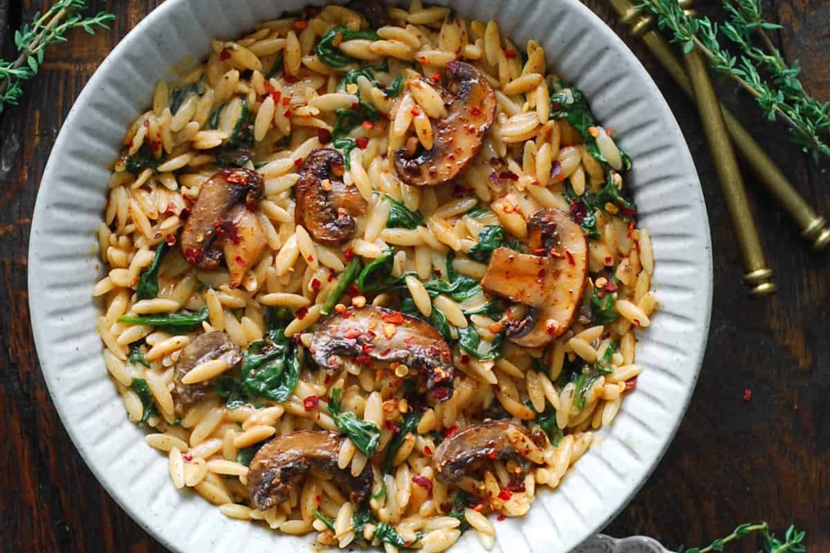 mushroom-and-thyme-orzo-recipe