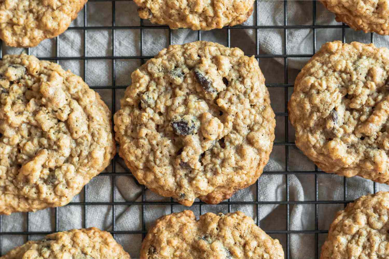 oatmeal-raisin-cookies-recipe