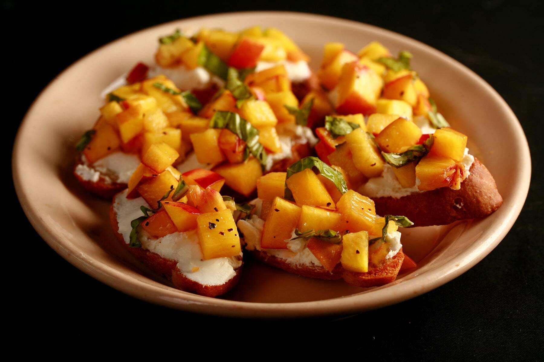 peach-bruschetta-recipe