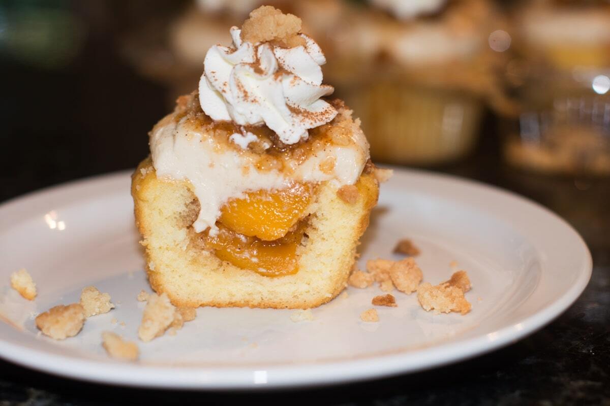 peach-cobbler-cupcakes-recipe