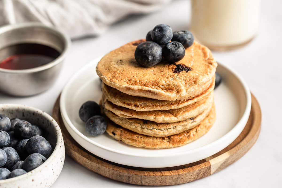 blueberry-oat-pancake-recipe