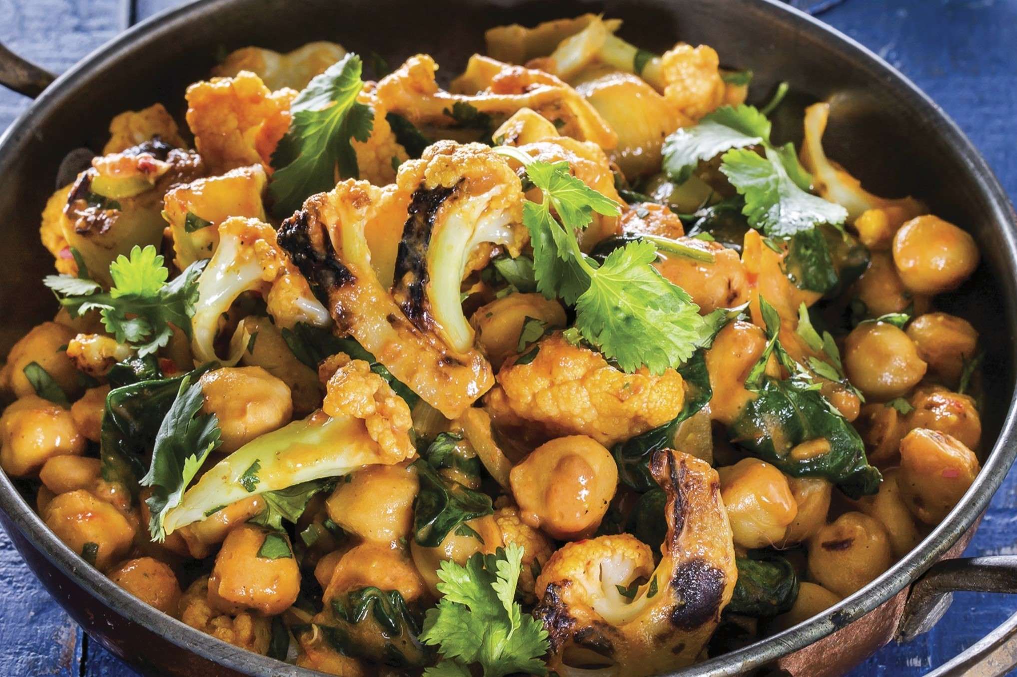 cauliflower-chickpea-spinach-curry-recipe