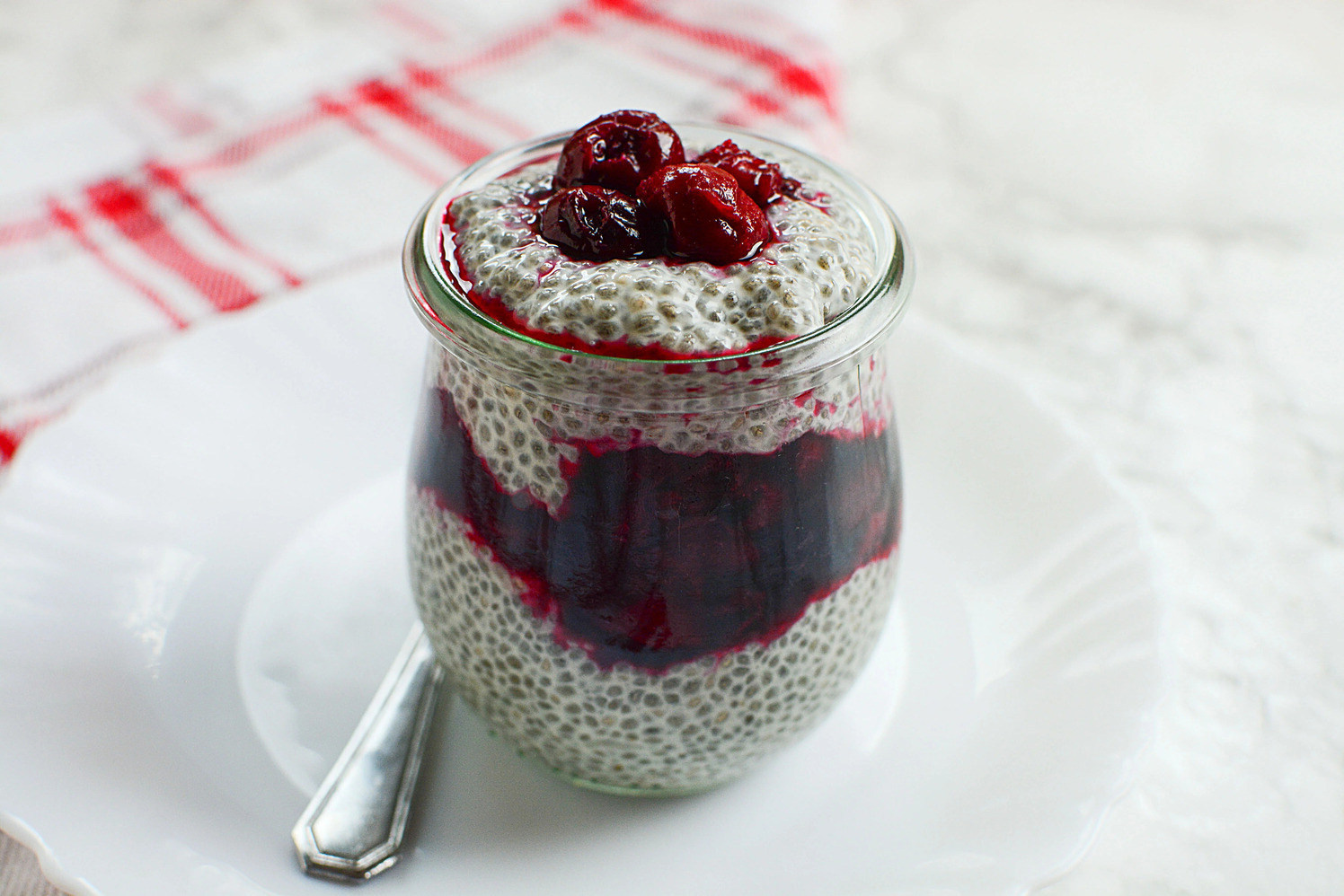 cherry-vanilla-chia-pudding-recipe