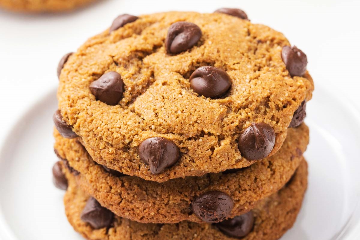 coconut-flour-chocolate-chip-cookies-recipe