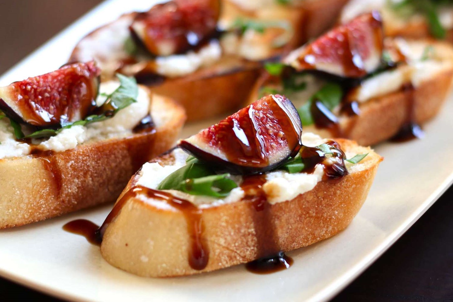 fig-ricotta-crostini-recipe