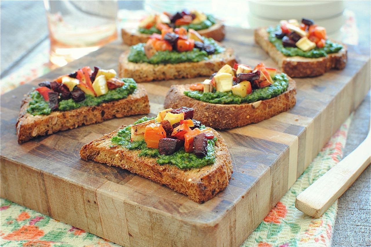 kale-pesto-crostini-recipe