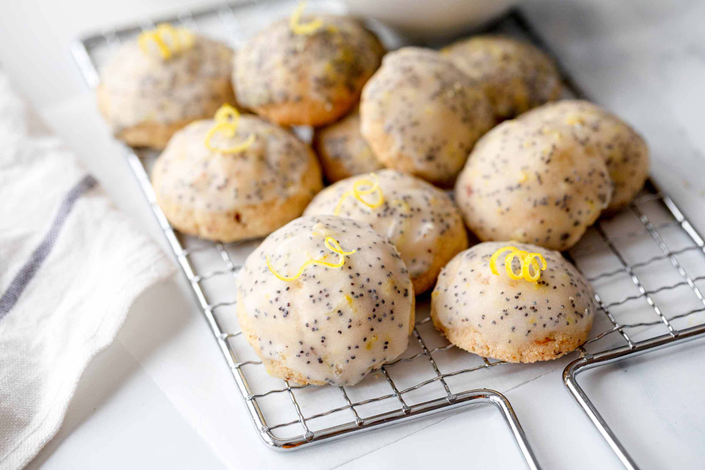 lemon-poppy-seed-cookies-recipe