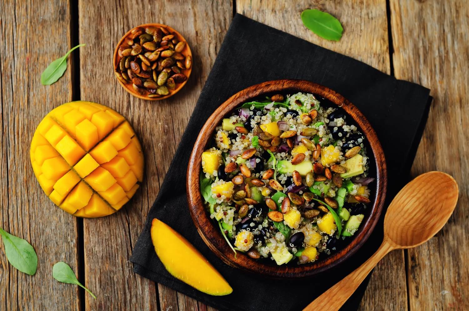 mango-avocado-quinoa-salad-recipe