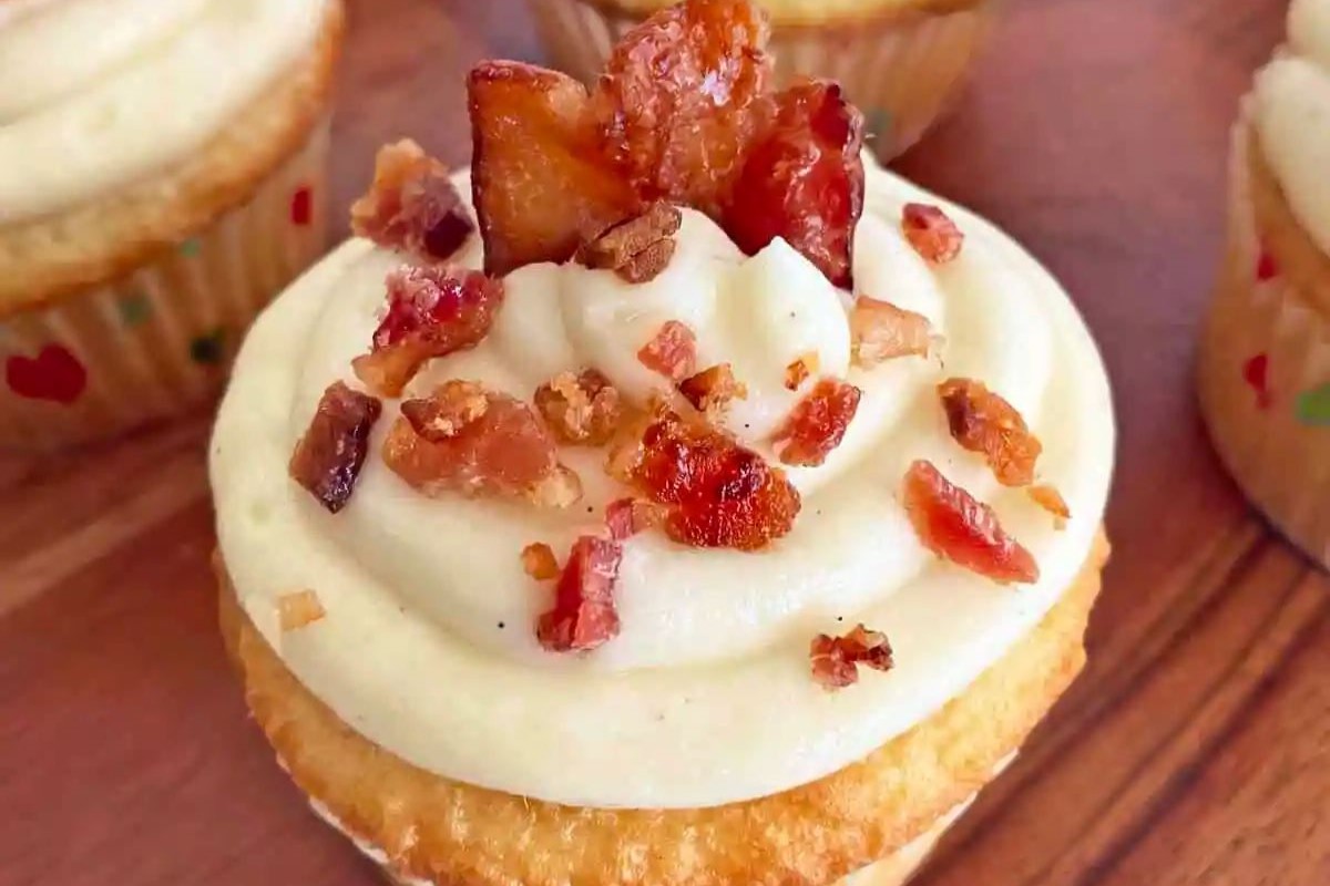 maple-bacon-cupcakes-recipe