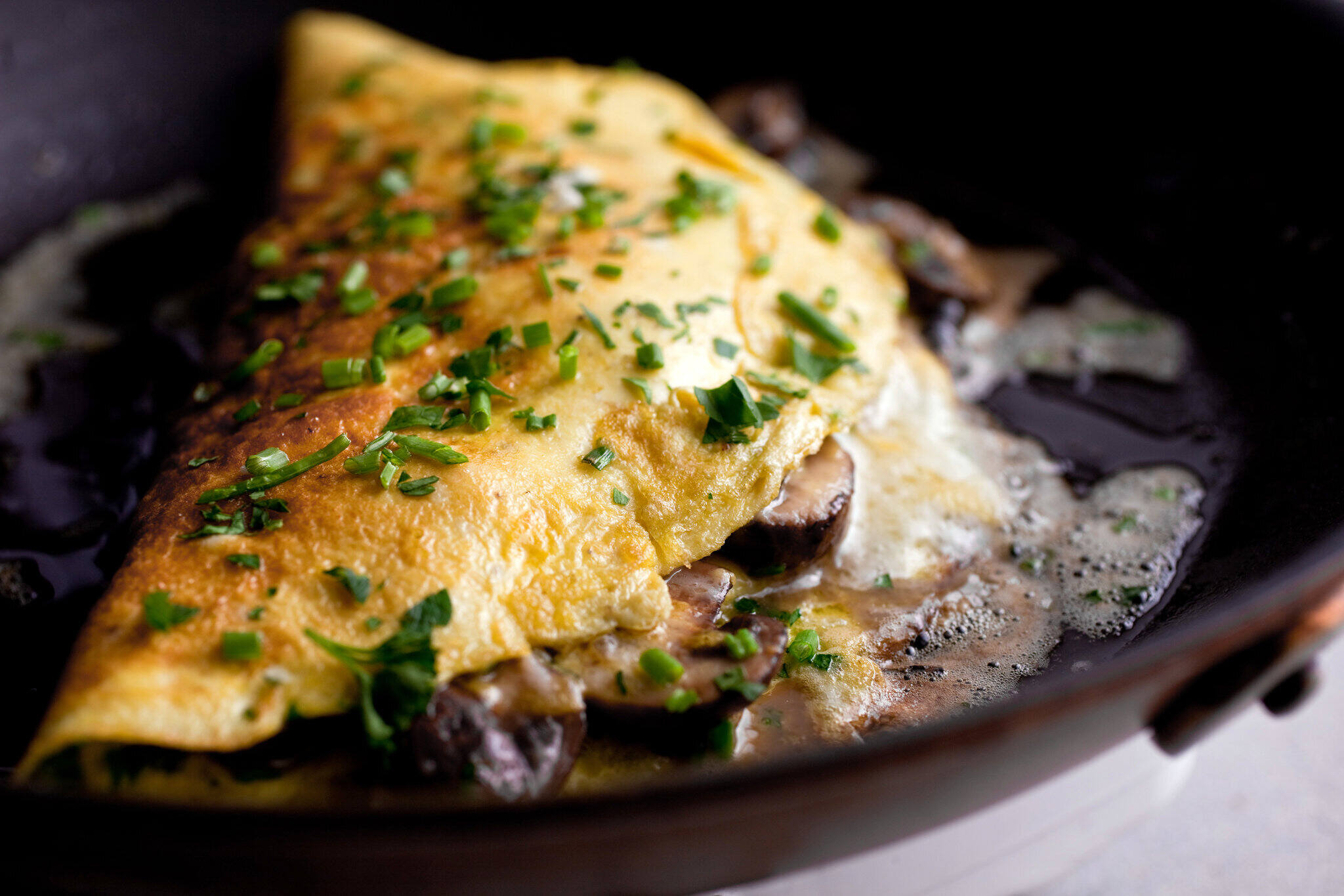 mushroom-swiss-omelette-recipe