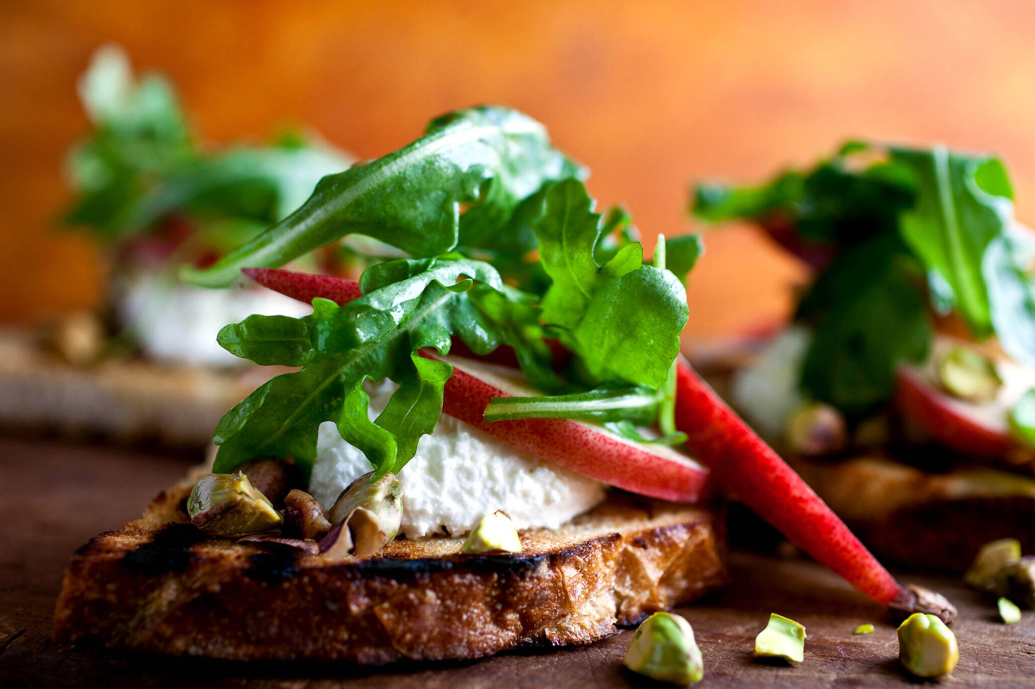 peach-ricotta-crostini-recipe